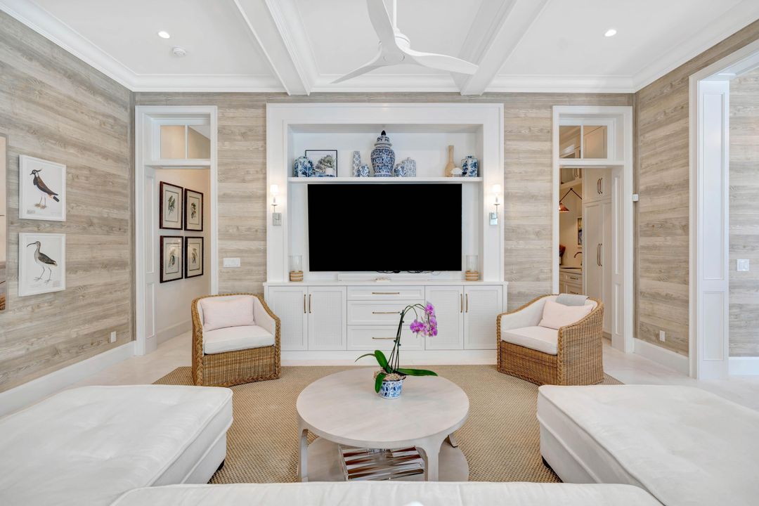 待售: $2,895,000 (3 贝兹, 3 浴室, 2711 平方英尺)