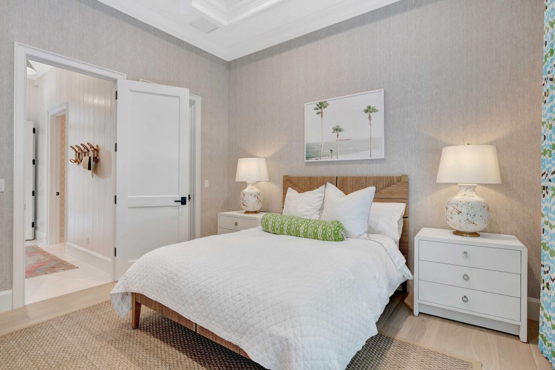 待售: $2,895,000 (3 贝兹, 3 浴室, 2711 平方英尺)