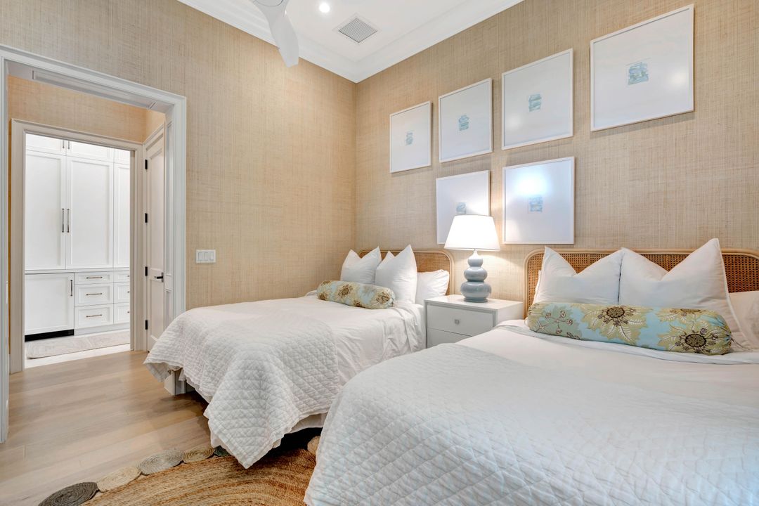 待售: $2,895,000 (3 贝兹, 3 浴室, 2711 平方英尺)