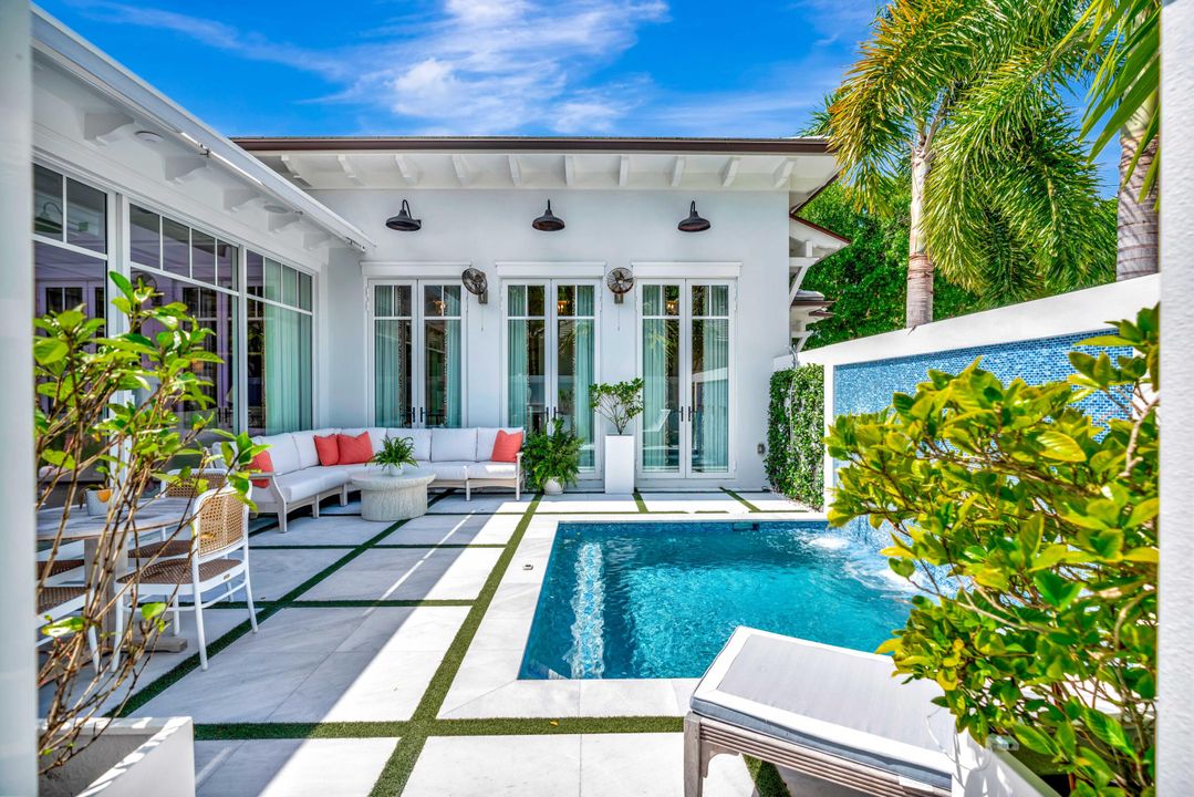 待售: $2,895,000 (3 贝兹, 3 浴室, 2711 平方英尺)