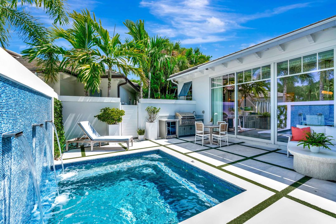 待售: $2,895,000 (3 贝兹, 3 浴室, 2711 平方英尺)