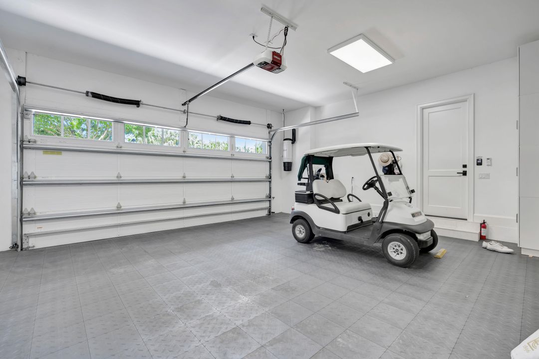 待售: $2,895,000 (3 贝兹, 3 浴室, 2711 平方英尺)