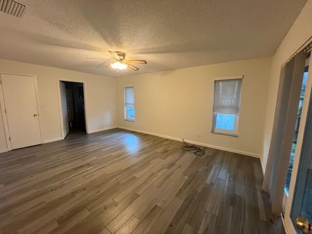 For Rent: $3,450 (3 beds, 2 baths, 1848 Square Feet)