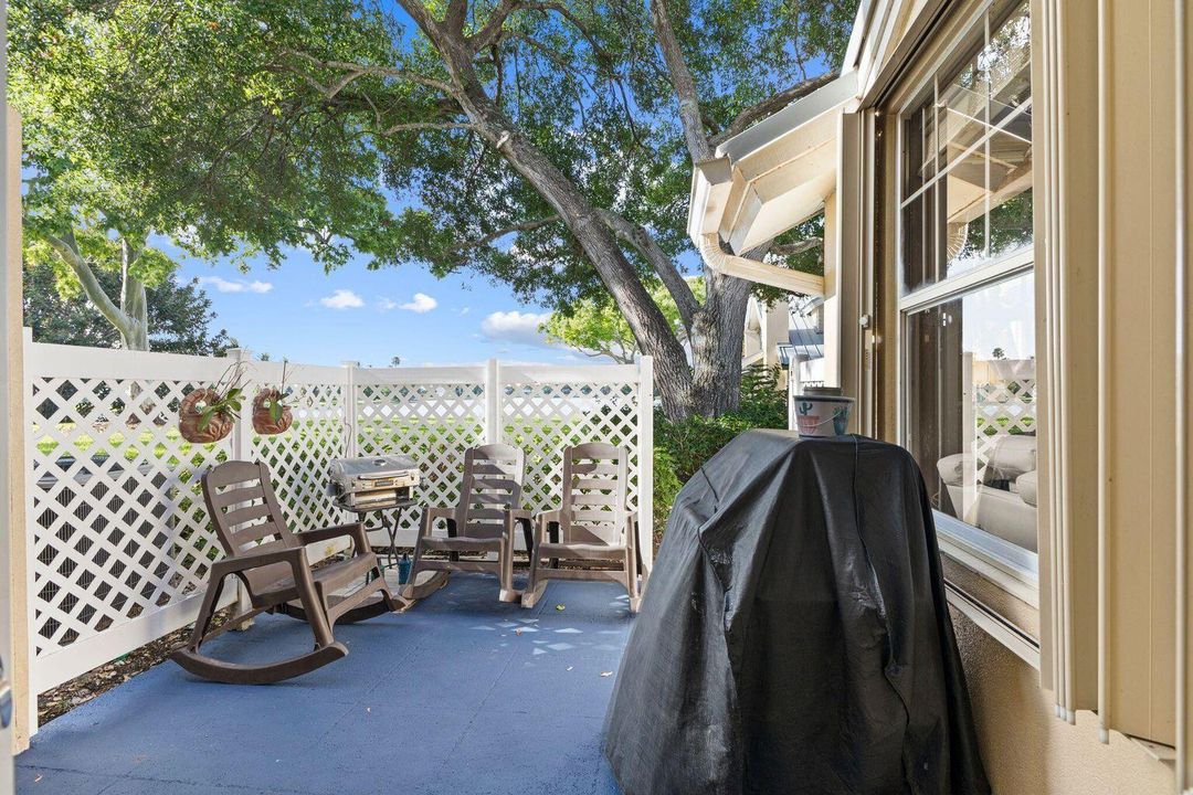 待售: $379,999 (3 贝兹, 2 浴室, 1282 平方英尺)