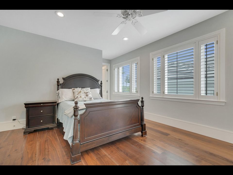 For Sale: $5,495,000 (6 beds, 6 baths, 7448 Square Feet)