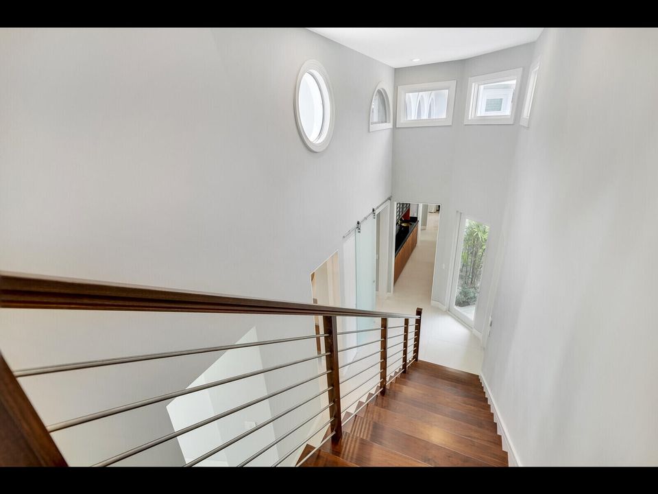 For Sale: $5,495,000 (6 beds, 6 baths, 7448 Square Feet)