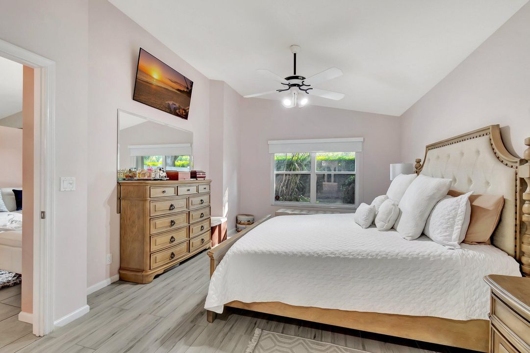 На продажу: $495,000 (3 спален, 2 ванн, 1738 Квадратных фут)