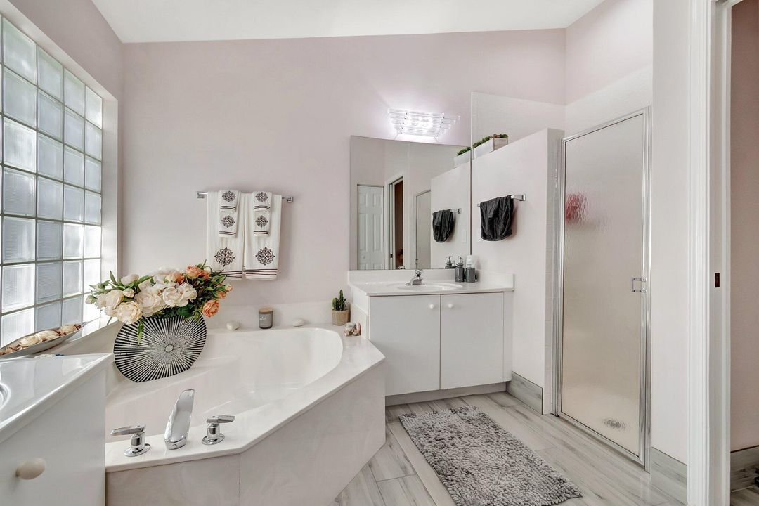 На продажу: $495,000 (3 спален, 2 ванн, 1738 Квадратных фут)