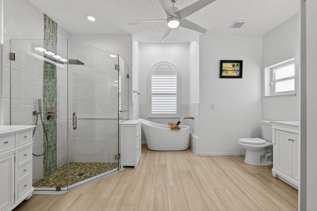 На продажу: $524,900 (3 спален, 2 ванн, 1993 Квадратных фут)