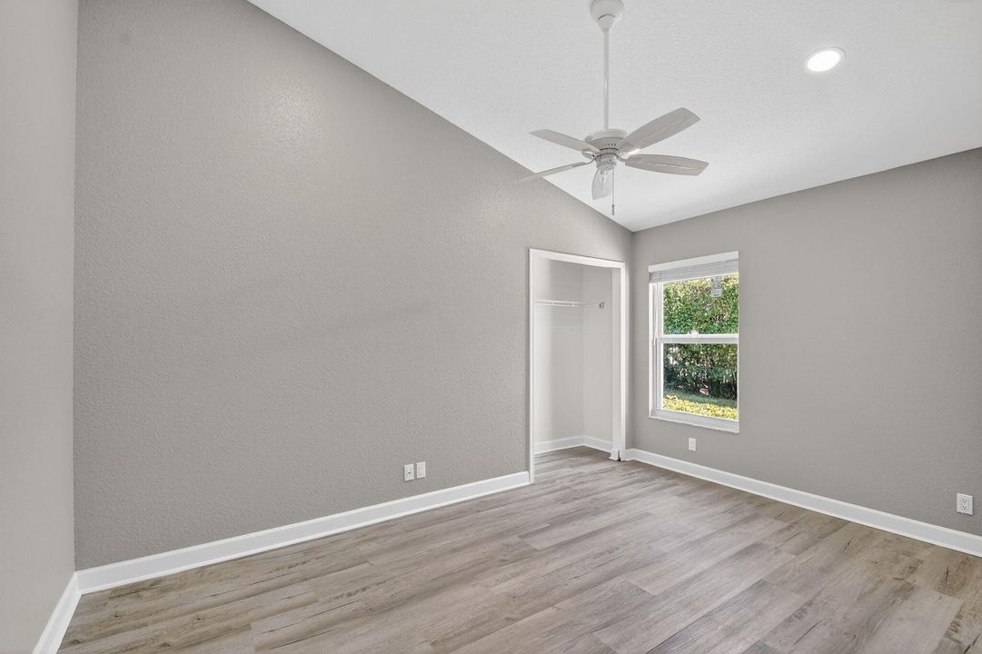 待售: $1,099,999 (4 贝兹, 3 浴室, 2525 平方英尺)