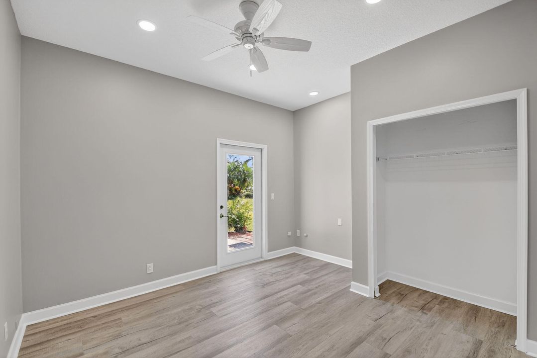 待售: $1,099,999 (4 贝兹, 3 浴室, 2525 平方英尺)