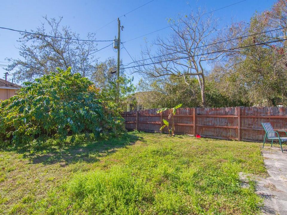 For Sale: $314,900 (3 beds, 2 baths, 1635 Square Feet)