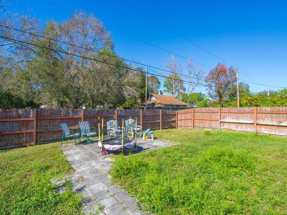 For Sale: $314,900 (3 beds, 2 baths, 1635 Square Feet)