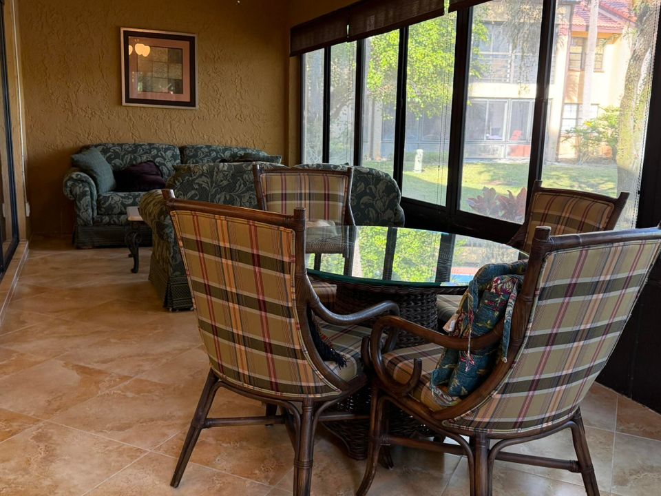 В аренду: $2,800 (2 спален, 2 ванн, 1419 Квадратных фут)