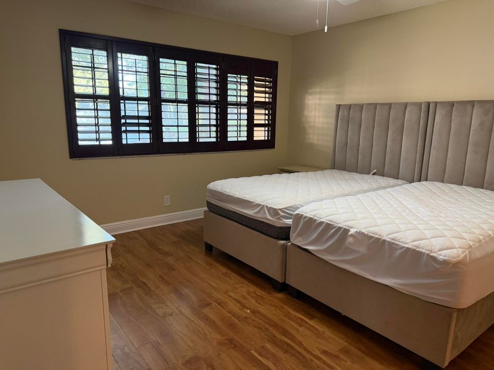 В аренду: $2,800 (2 спален, 2 ванн, 1419 Квадратных фут)