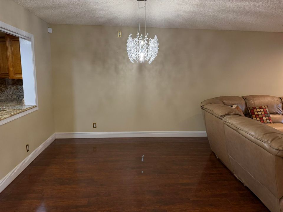 В аренду: $2,800 (2 спален, 2 ванн, 1419 Квадратных фут)