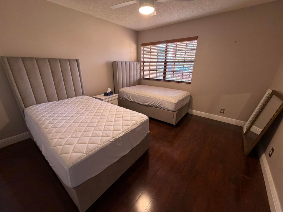 В аренду: $2,800 (2 спален, 2 ванн, 1419 Квадратных фут)