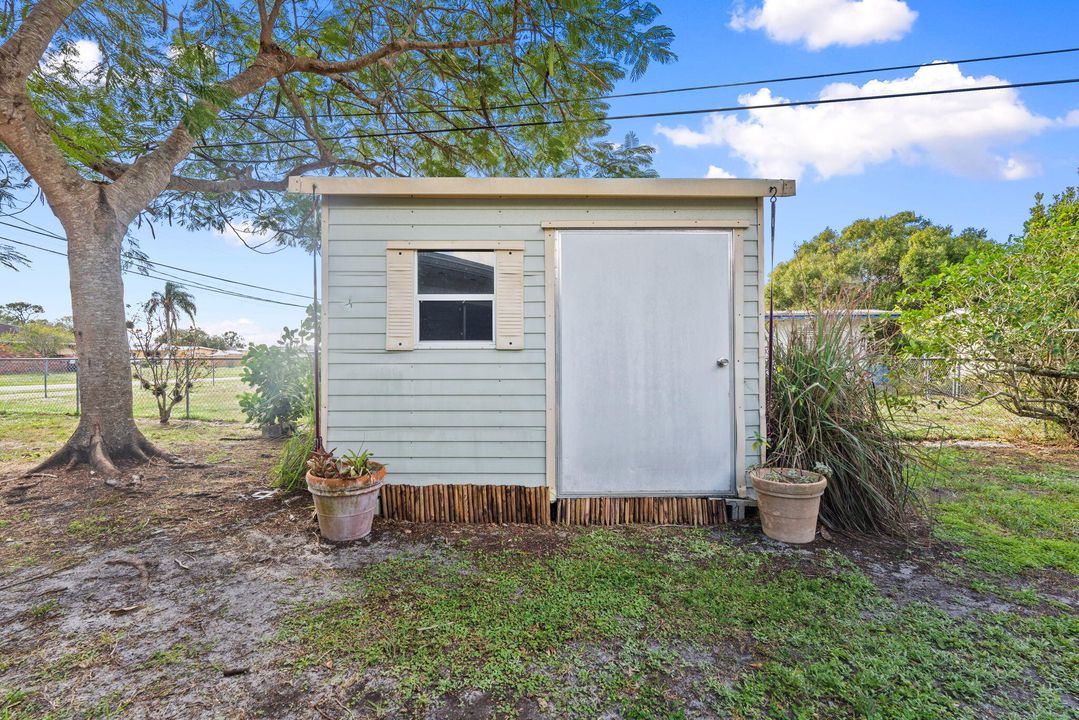 На продажу: $275,000 (3 спален, 2 ванн, 1593 Квадратных фут)