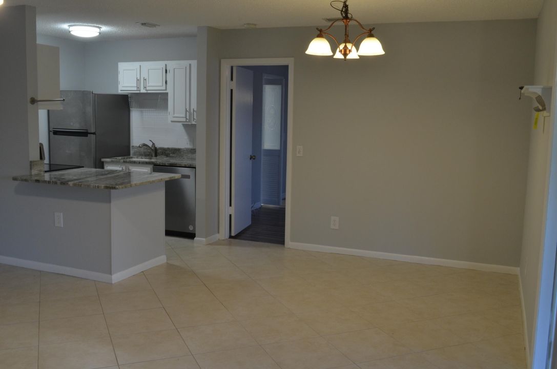 En Venta: $230,000 (2 camas, 2 baños, 980 Pies cuadrados)