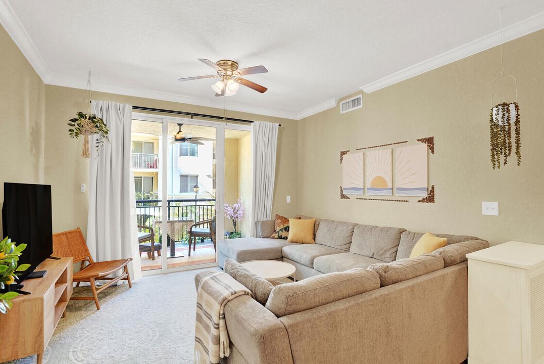 For Rent: $2,300 (2 beds, 2 baths, 1048 Square Feet)