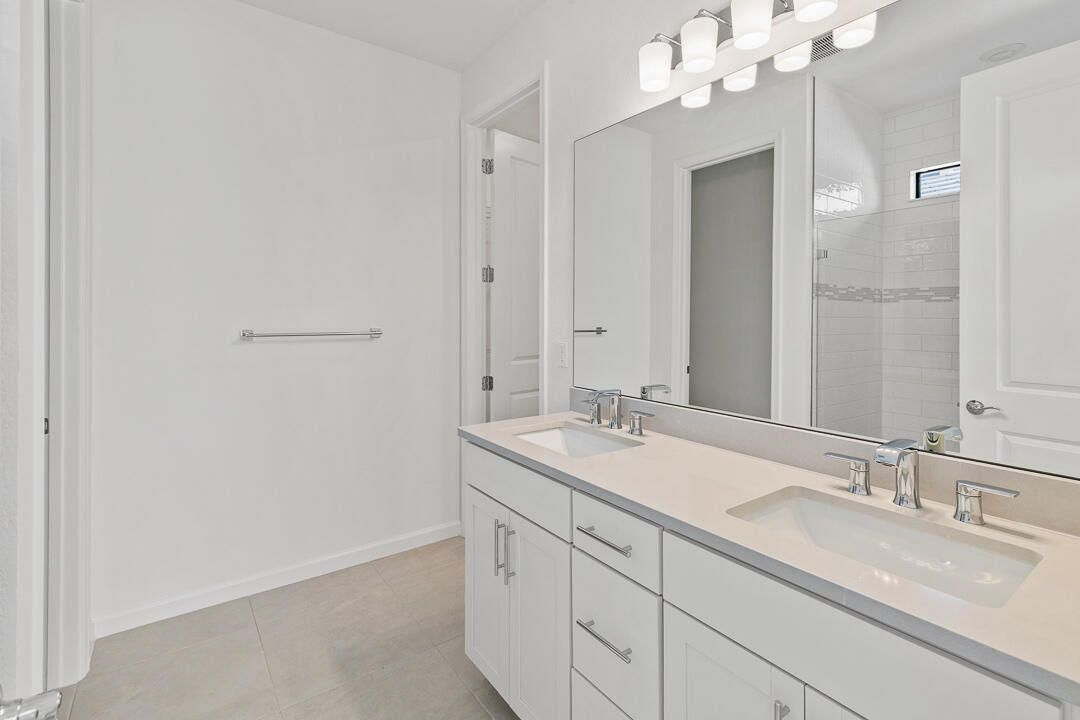 出租: $3,400 (4 贝兹, 2 浴室, 1849 平方英尺)