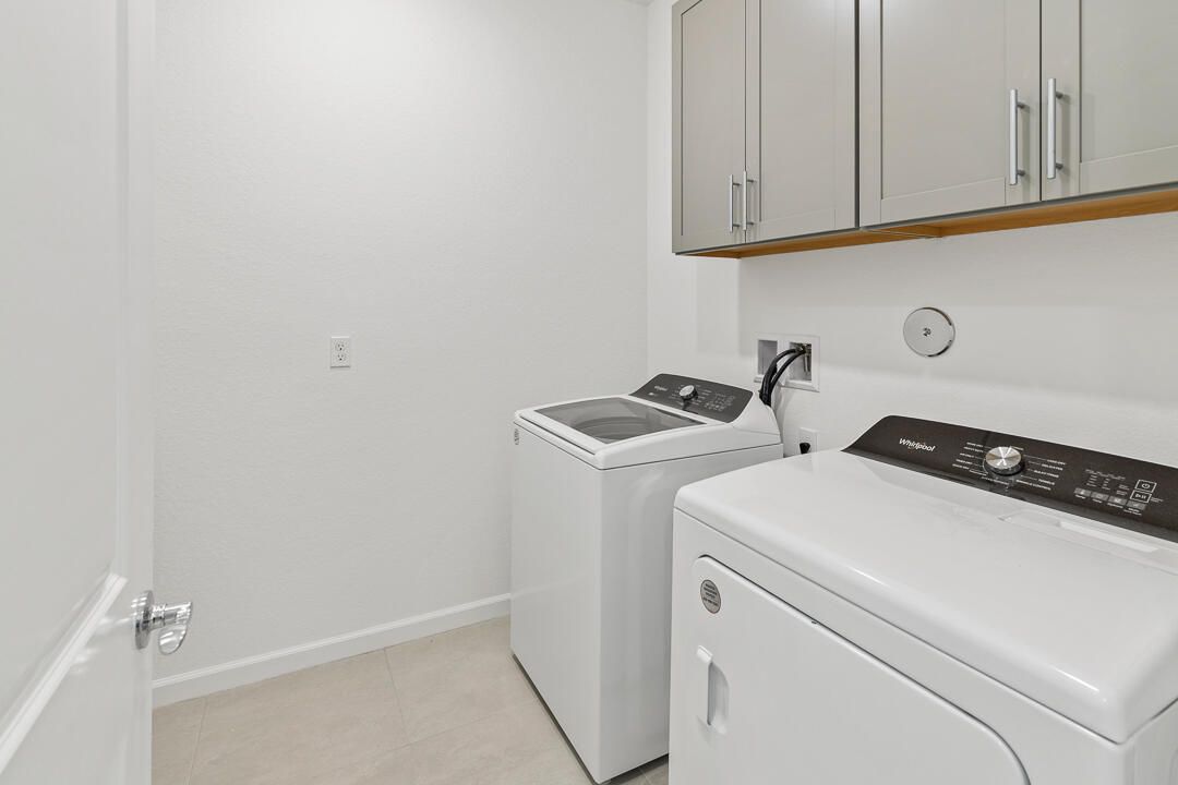 出租: $3,400 (4 贝兹, 2 浴室, 1849 平方英尺)