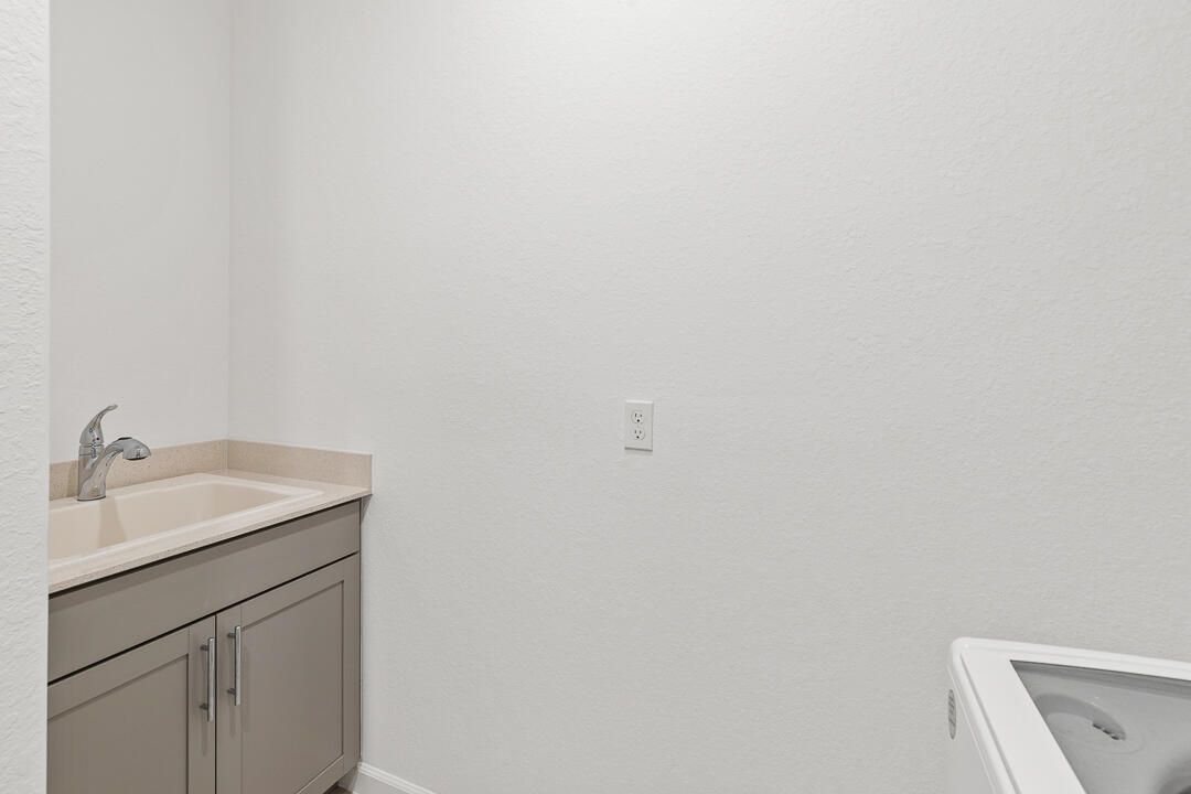 出租: $3,400 (4 贝兹, 2 浴室, 1849 平方英尺)