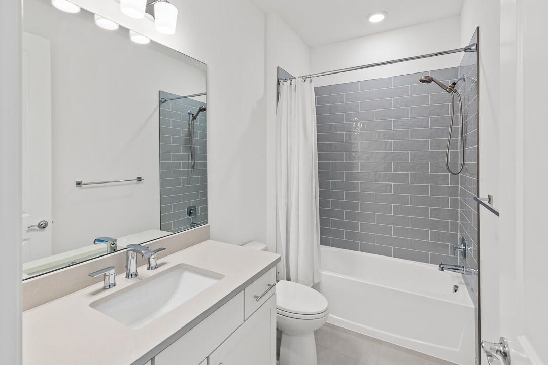 出租: $3,400 (4 贝兹, 2 浴室, 1849 平方英尺)