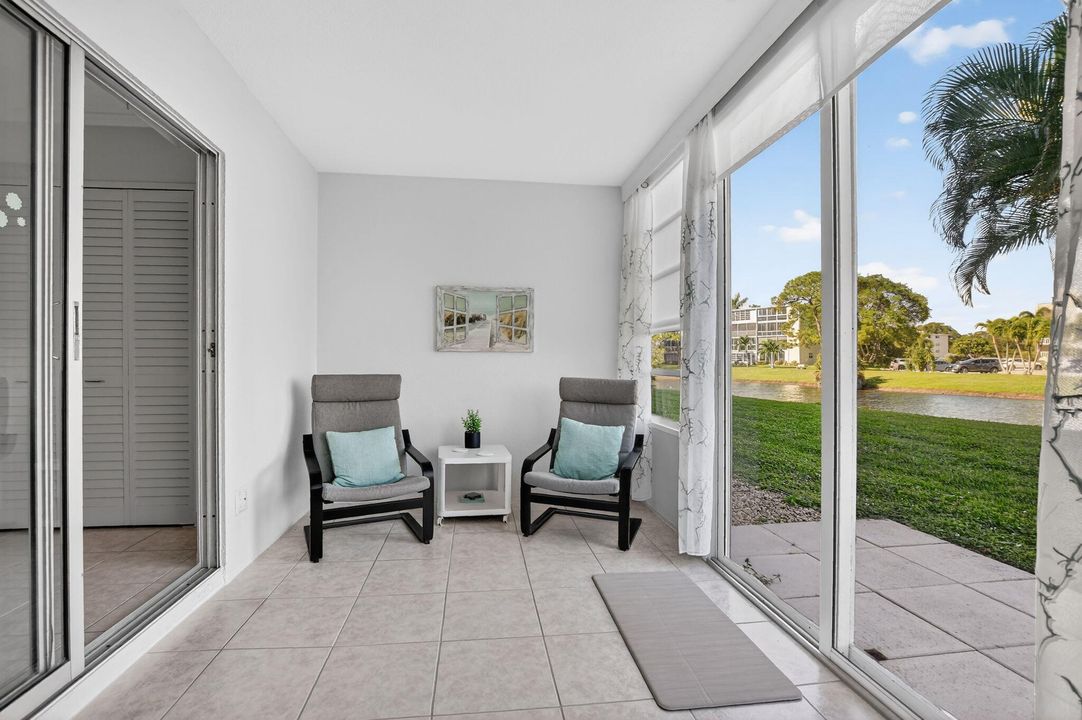 待售: $139,900 (1 贝兹, 1 浴室, 715 平方英尺)