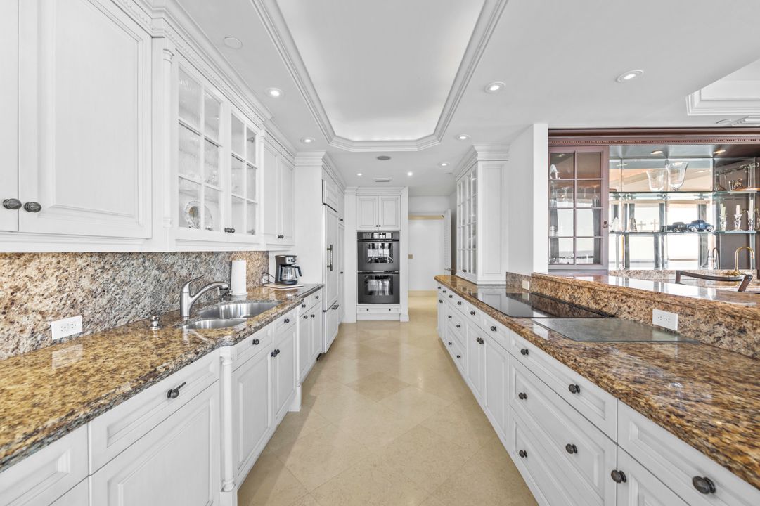 For Sale: $5,500,000 (3 beds, 3 baths, 2943 Square Feet)