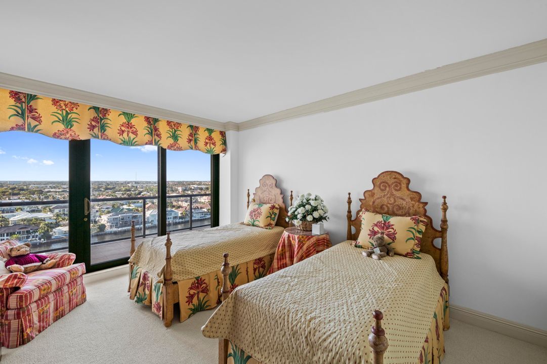 For Sale: $5,500,000 (3 beds, 3 baths, 2943 Square Feet)