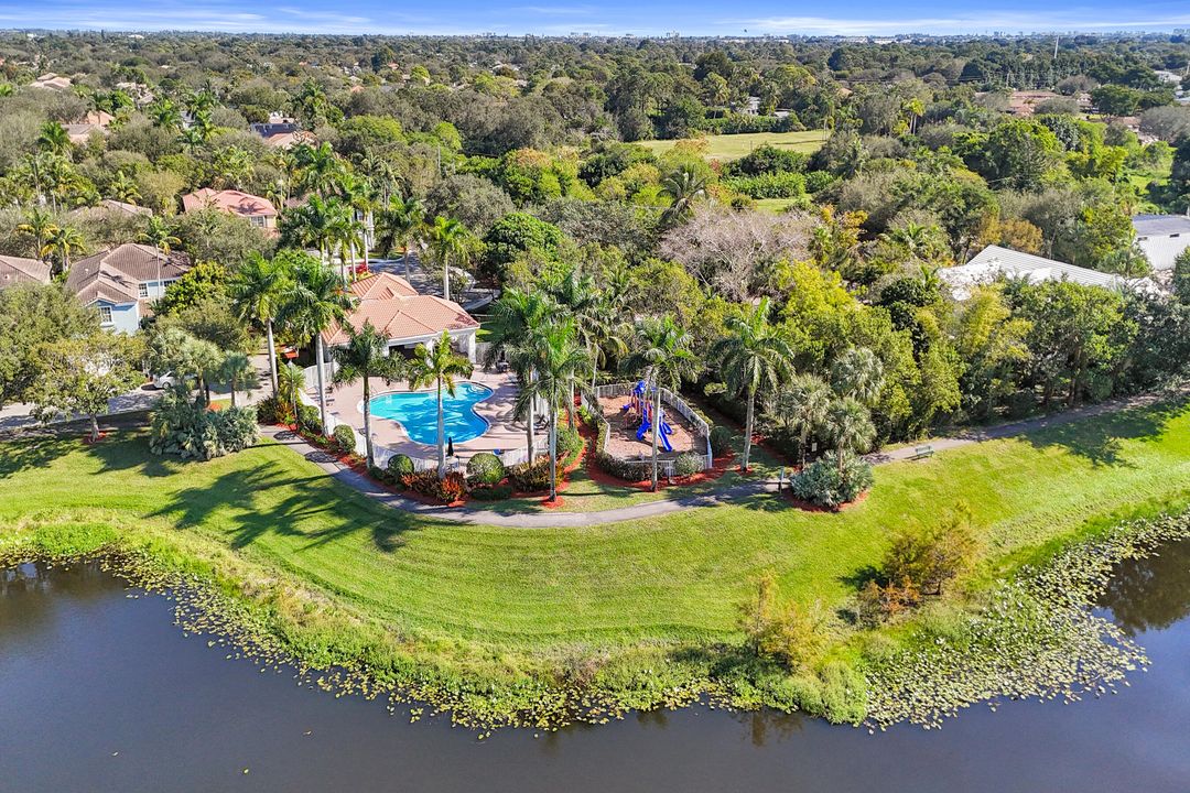 En Venta: $450,000 (3 camas, 2 baños, 1796 Pies cuadrados)