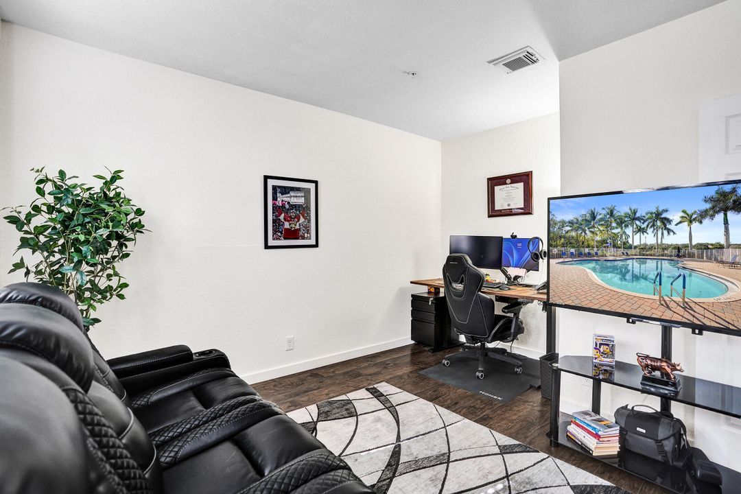 En Venta: $450,000 (3 camas, 2 baños, 1796 Pies cuadrados)