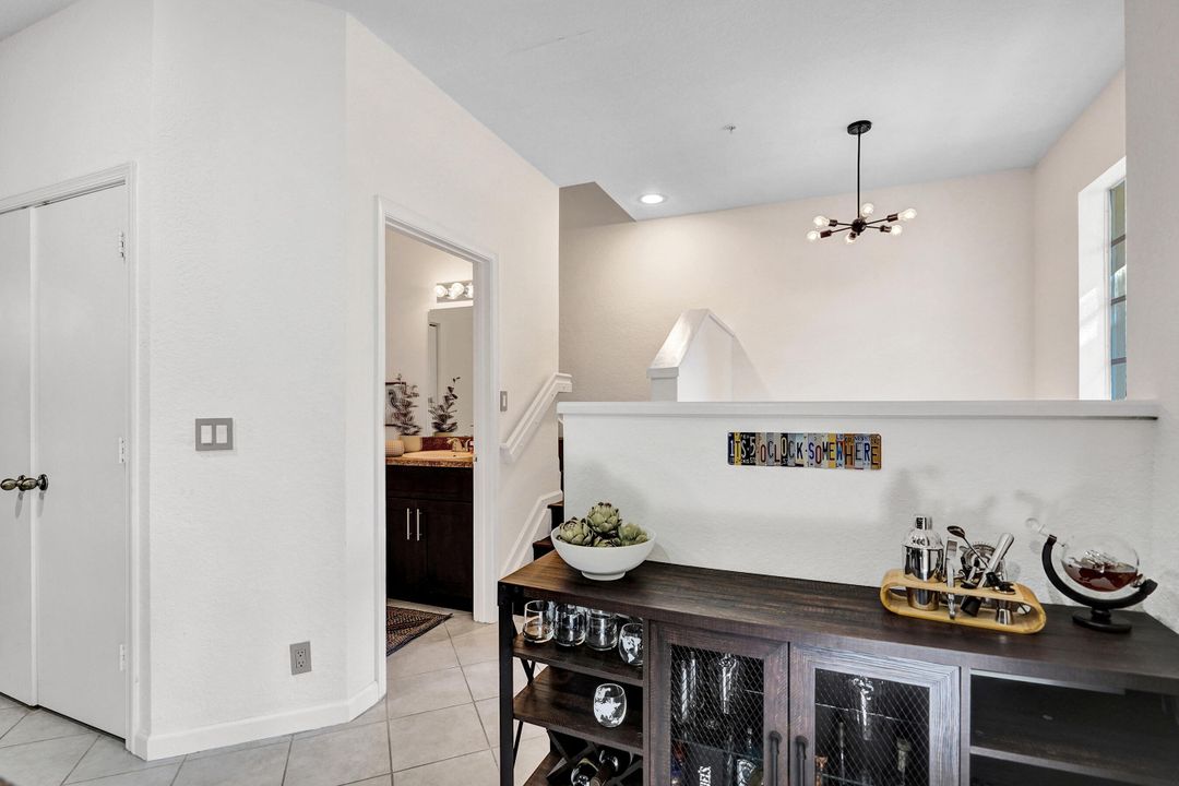 En Venta: $450,000 (3 camas, 2 baños, 1796 Pies cuadrados)