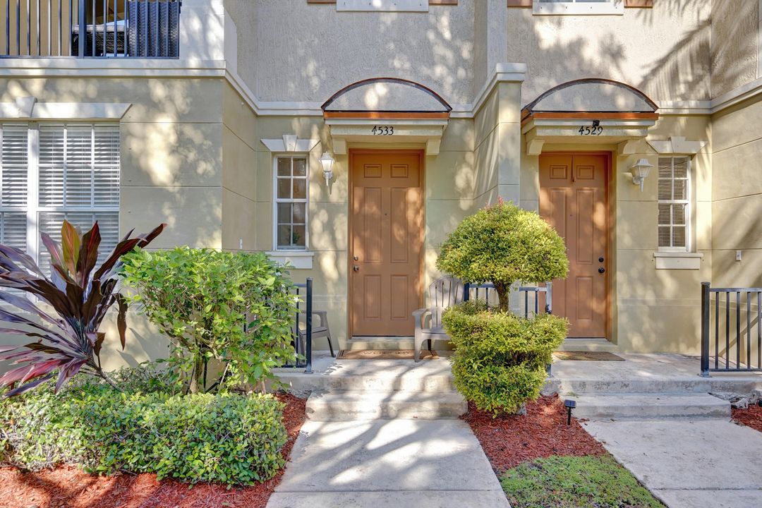 En Venta: $450,000 (3 camas, 2 baños, 1796 Pies cuadrados)