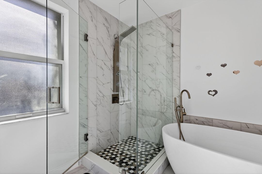 For Sale: $585,000 (3 beds, 2 baths, 1960 Square Feet)