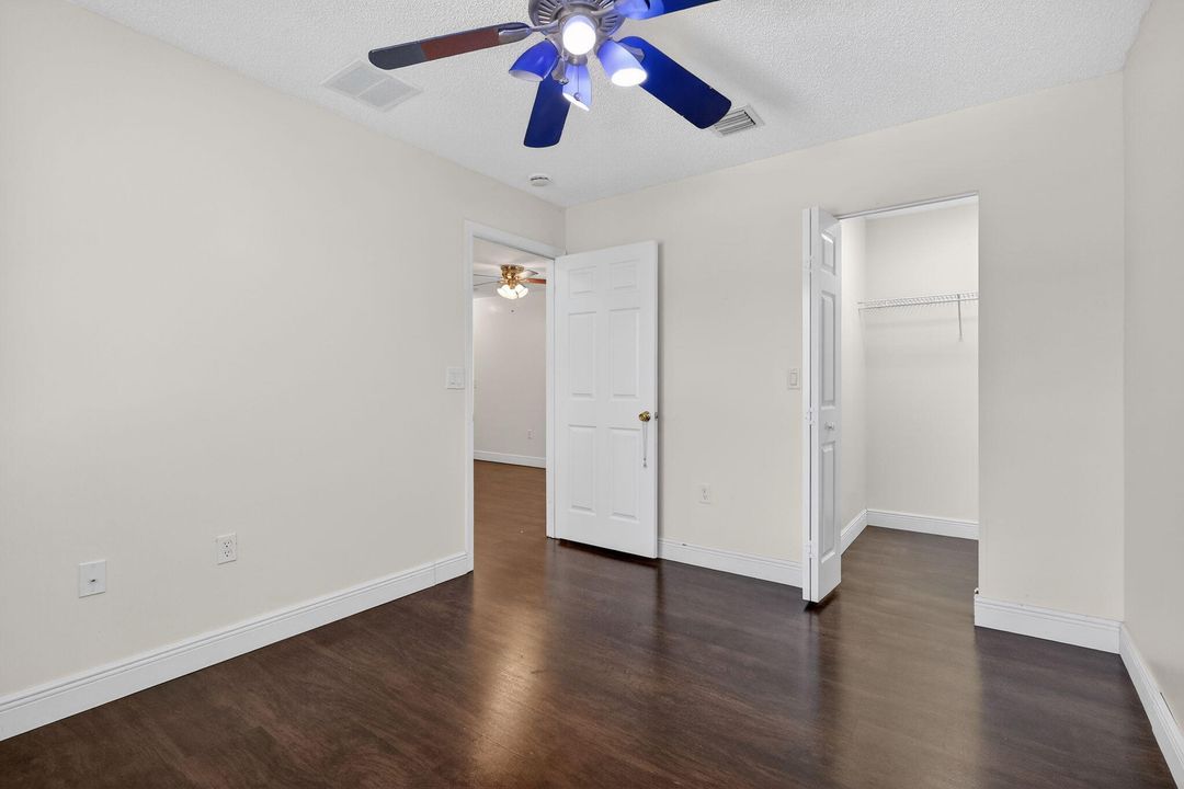 For Sale: $585,000 (3 beds, 2 baths, 1960 Square Feet)