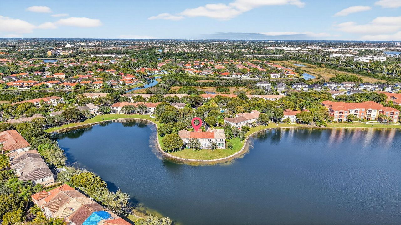 For Sale: $585,000 (3 beds, 2 baths, 1960 Square Feet)