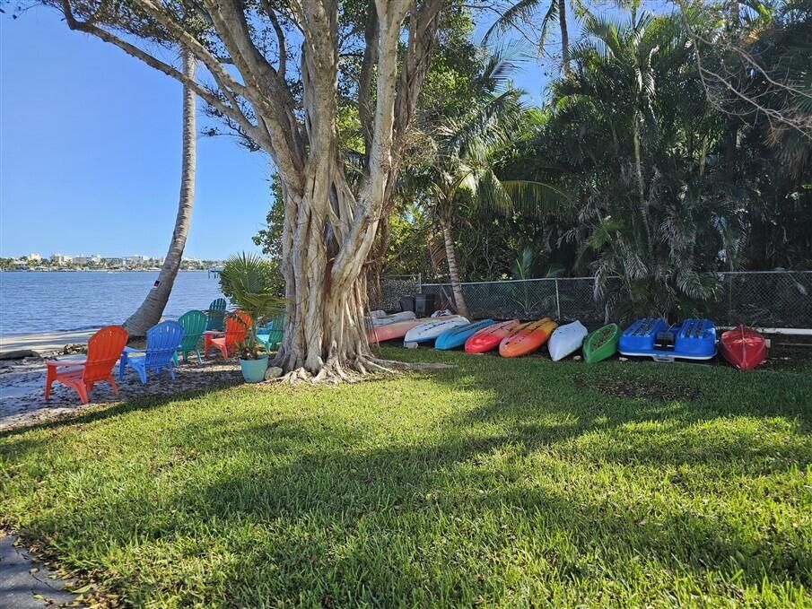 For Sale: $124,900 (1 beds, 1 baths, 658 Square Feet)