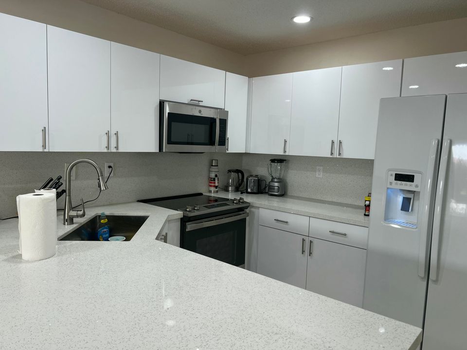 En Venta: $520,000 (3 camas, 2 baños, 1108 Pies cuadrados)