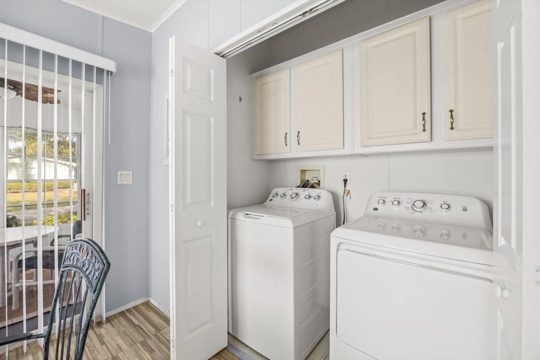 For Sale: $137,900 (3 beds, 2 baths, 1336 Square Feet)