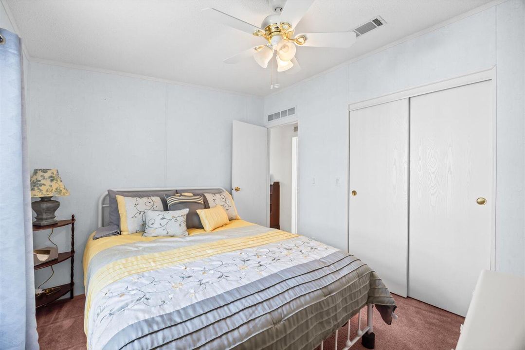 For Sale: $137,900 (3 beds, 2 baths, 1336 Square Feet)