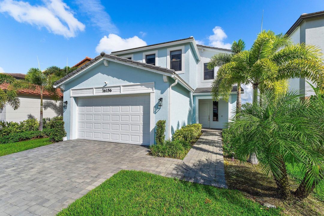 For Sale: $735,000 (4 beds, 3 baths, 2512 Square Feet)