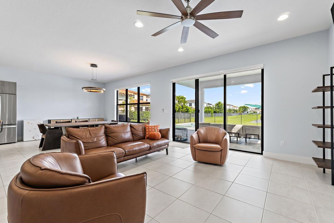 For Sale: $735,000 (4 beds, 3 baths, 2512 Square Feet)