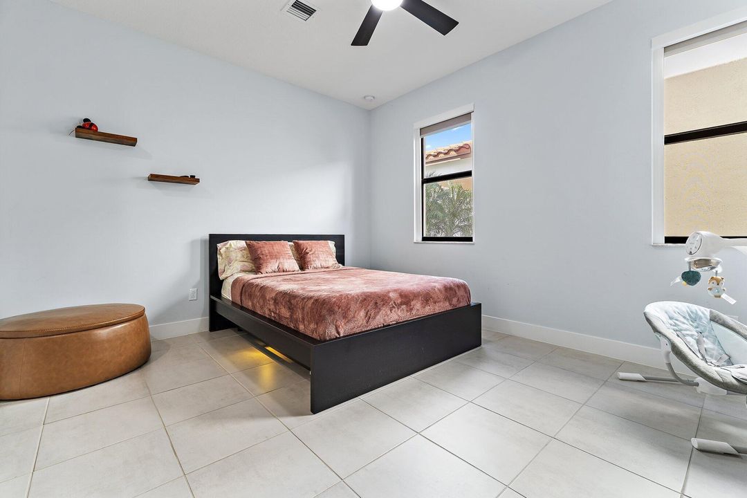 For Sale: $735,000 (4 beds, 3 baths, 2512 Square Feet)