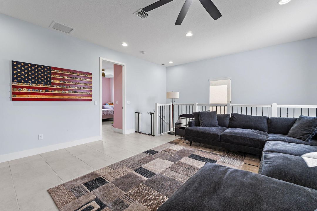 For Sale: $735,000 (4 beds, 3 baths, 2512 Square Feet)