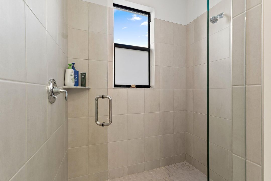 For Sale: $735,000 (4 beds, 3 baths, 2512 Square Feet)