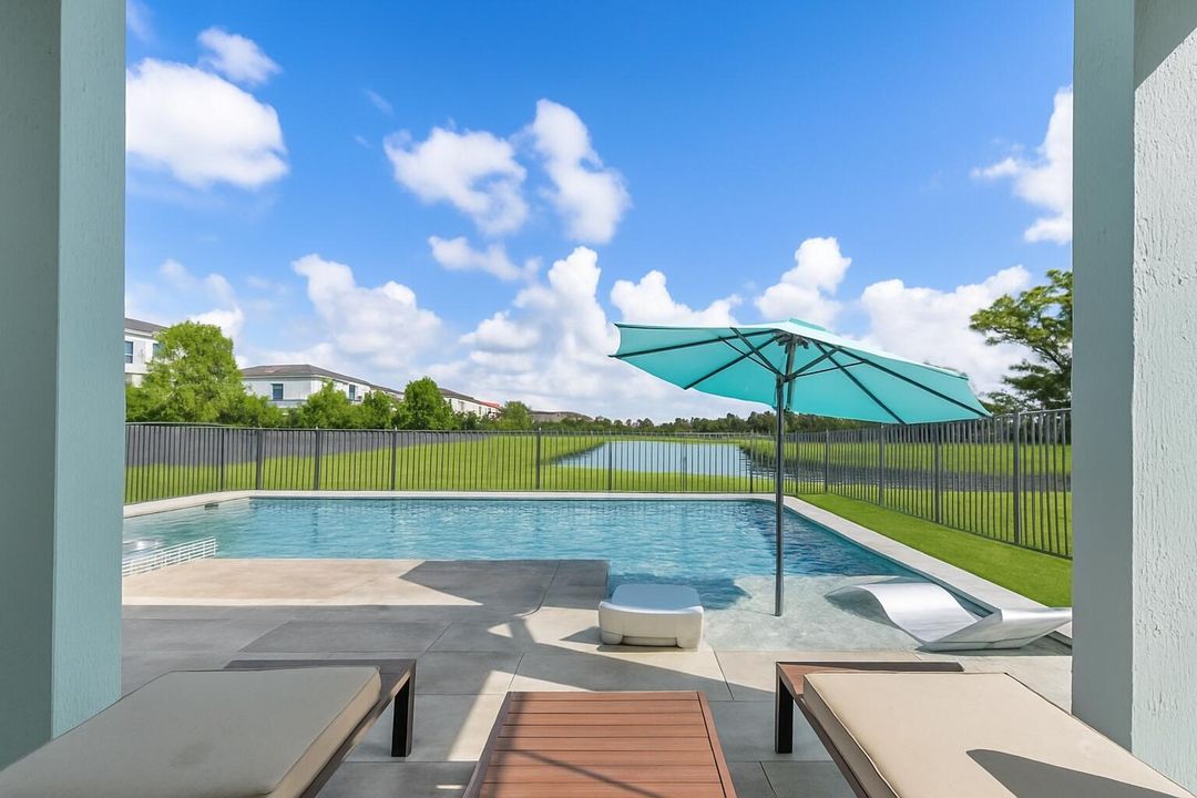 For Sale: $735,000 (4 beds, 3 baths, 2512 Square Feet)