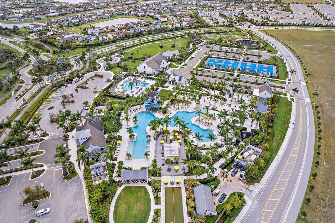 For Sale: $735,000 (4 beds, 3 baths, 2512 Square Feet)