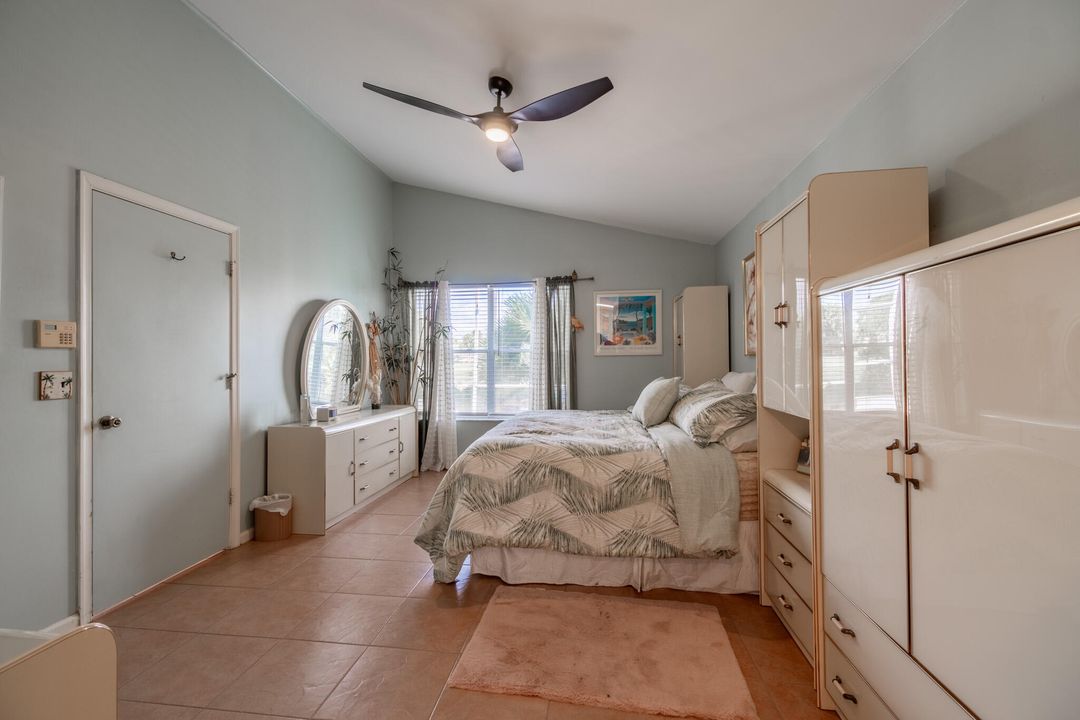 На продажу: $449,900 (3 спален, 2 ванн, 1490 Квадратных фут)